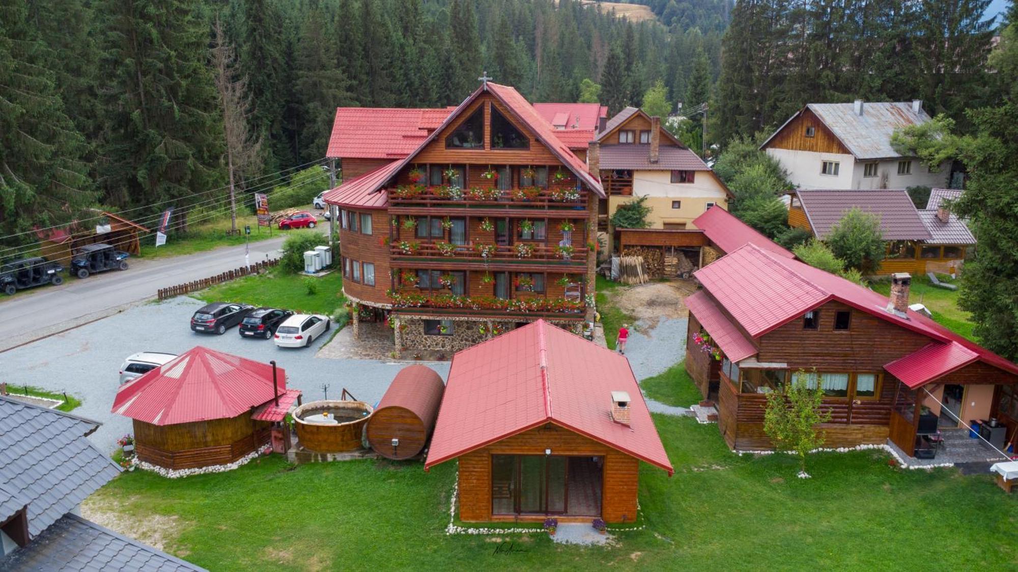 Hotel Casa Binu Arieşeni Zewnętrze zdjęcie
