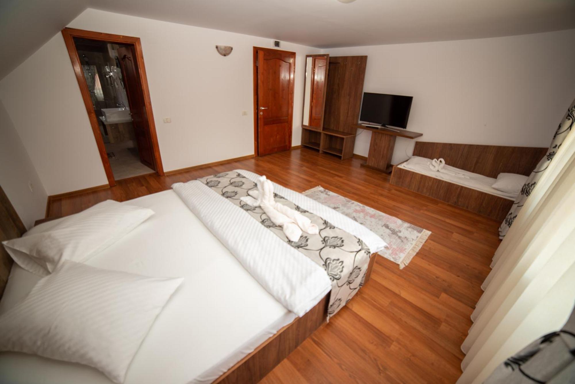 Hotel Casa Binu Arieşeni Zewnętrze zdjęcie