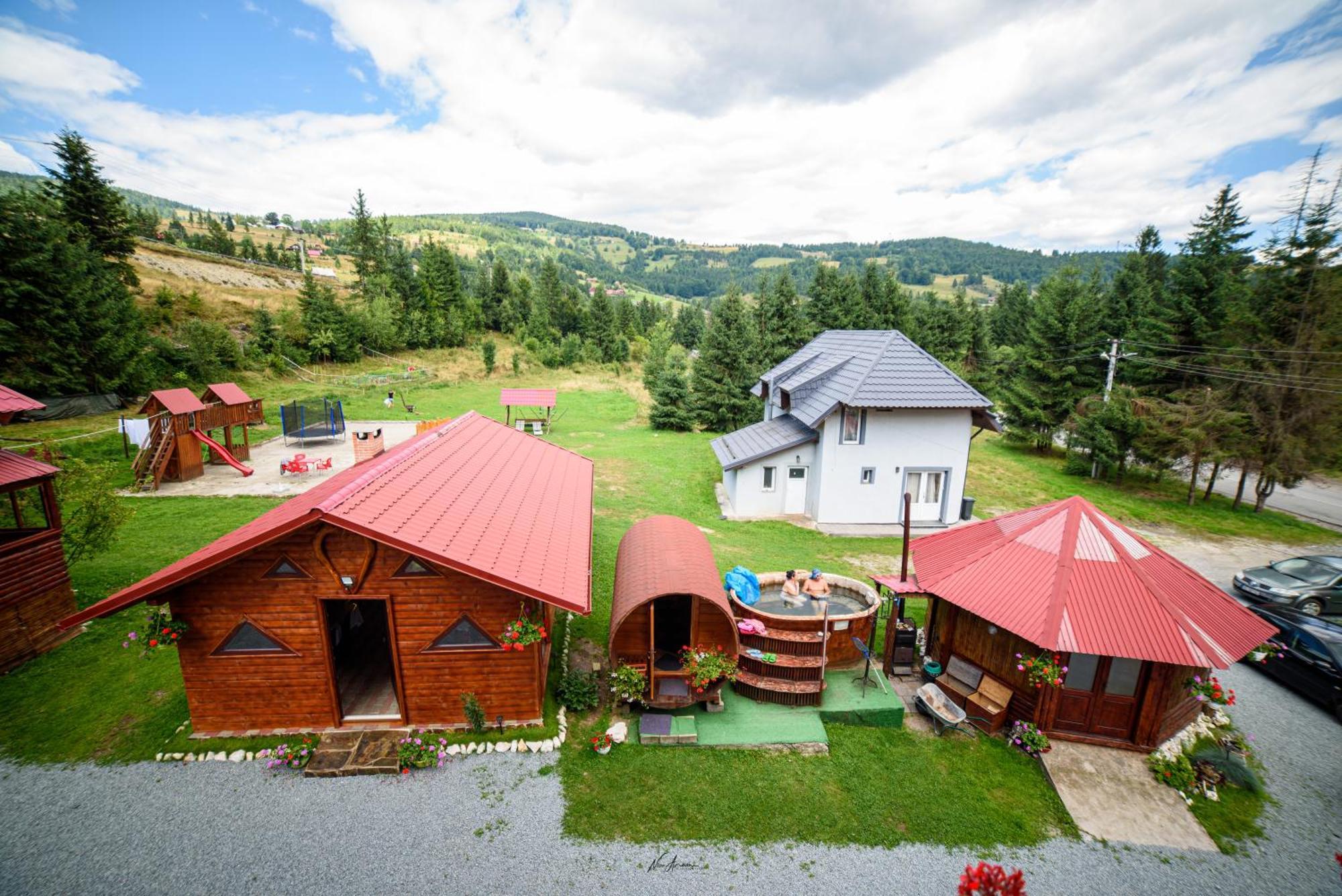 Hotel Casa Binu Arieşeni Zewnętrze zdjęcie