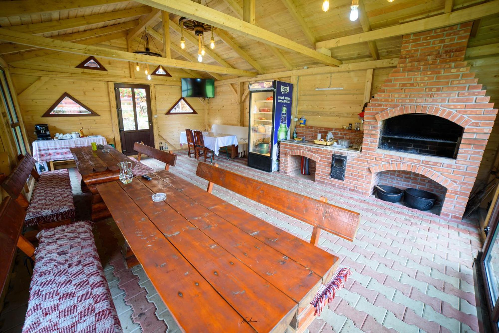 Hotel Casa Binu Arieşeni Zewnętrze zdjęcie