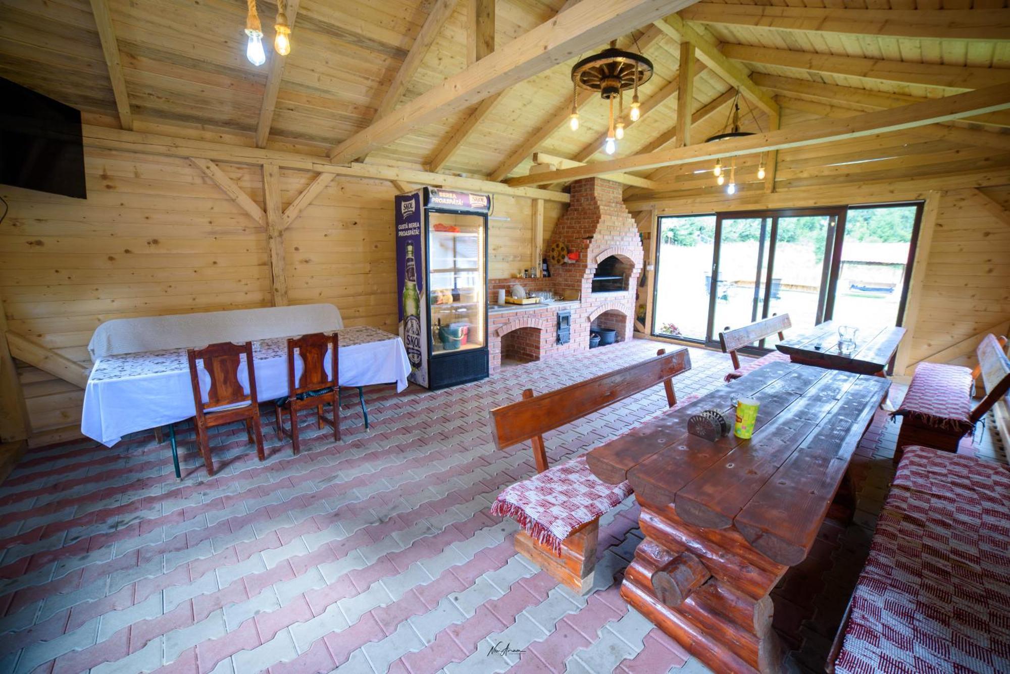 Hotel Casa Binu Arieşeni Zewnętrze zdjęcie