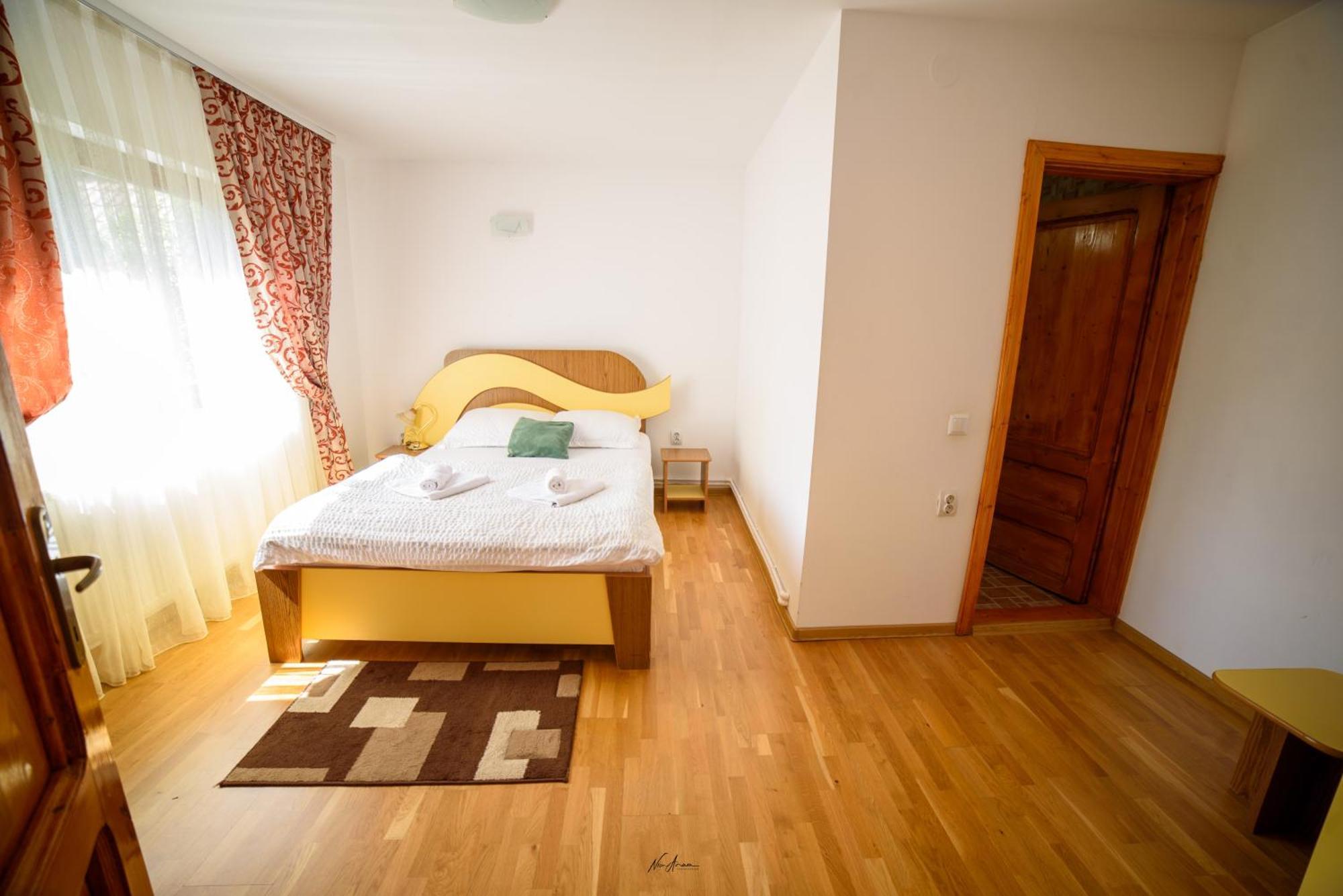 Hotel Casa Binu Arieşeni Zewnętrze zdjęcie