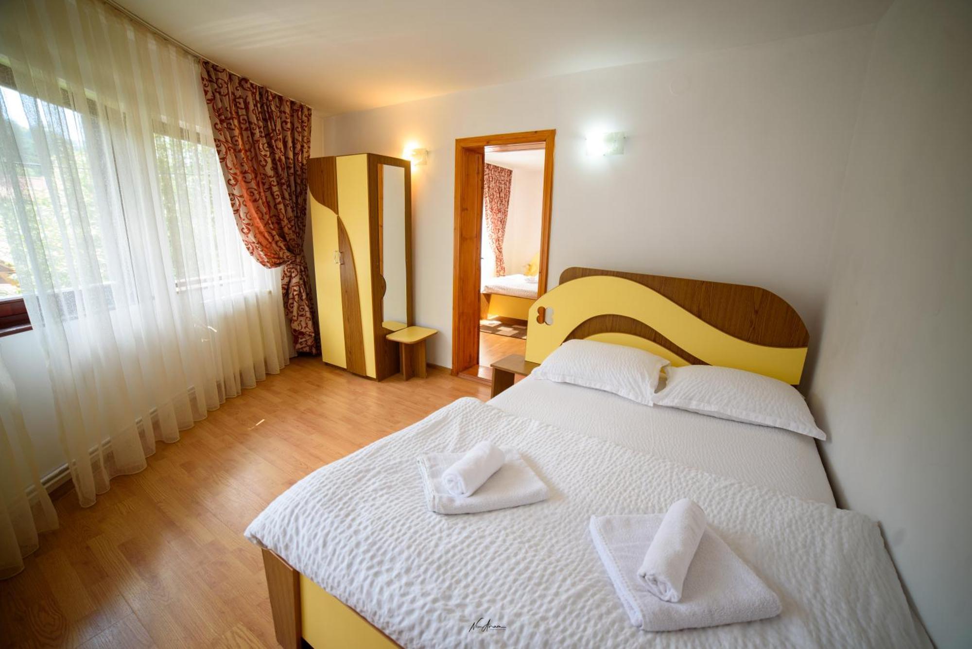 Hotel Casa Binu Arieşeni Zewnętrze zdjęcie